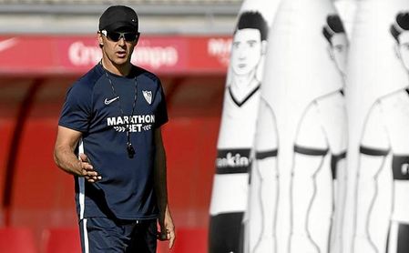 Lopetegui no sabe si tendrá que afrontar uno o dos amistosos durante el próximo parón. Lopetegui no sabe si tendrá que afrontar uno o dos amistosos durante el próximo parón.