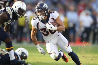 13-20. Lindsay y Flacco consiguen la primera victoria de los Broncos 13-20. Lindsay y Flacco consiguen la primera victoria de los Broncos