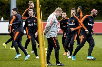 Koeman, decepcionado con la poca intensidad de Holanda en los entrenamientos Koeman, decepcionado con la poca intensidad de Holanda en los entrenamientos
