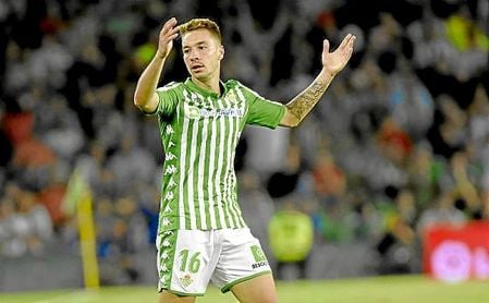 Loren se lamenta en el partido ante el Eibar. Loren se lamenta en el partido ante el Eibar.