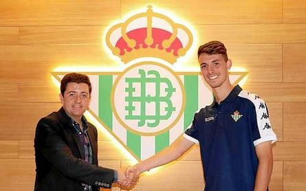 El Betis ata a Raúl García El Betis ata a Raúl García