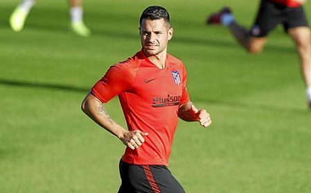 Vitolo durante el entrenamiento del Atleti. Vitolo durante el entrenamiento del Atleti.