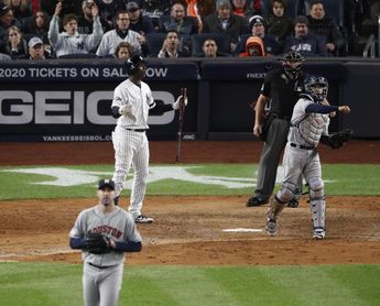 4-1. Hicks y LeMahieu jonronean y acercan a los Yanquis en la serie 4-1. Hicks y LeMahieu jonronean y acercan a los Yanquis en la serie