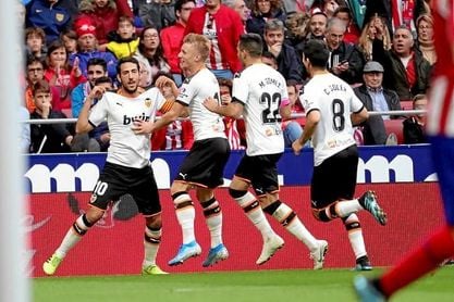 Atlético 1-1 Valencia: Parejo dispara las dudas del Atlético. Atlético 1-1 Valencia: Parejo dispara las dudas del Atlético.