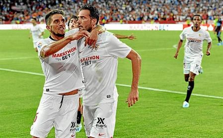 Franco Vázquez tiene hoy la posibilidad de convertirse en centenario en la Primera española. Franco Vázquez tiene hoy la posibilidad de convertirse en centenario en la Primera española.