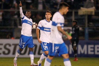 Suspendida la jornada de fútbol por los disturbios en Santiago de Chile Suspendida la jornada de fútbol por los disturbios en Santiago de Chile