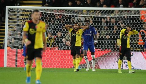 Abraham y Pulisic hacen olvidar al Chelsea las penas de la Copa de la Liga Abraham y Pulisic hacen olvidar al Chelsea las penas de la Copa de la Liga
