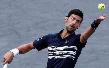 Djokovic mantiene la presión sobre Nadal y jugará su sexta final en París Djokovic mantiene la presión sobre Nadal y jugará su sexta final en París