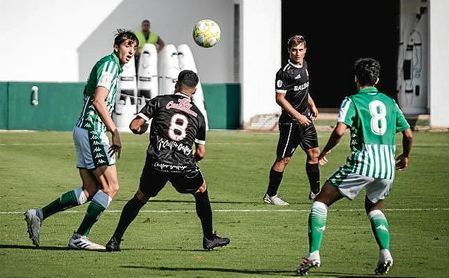 Edgar, desde su llegada el pasado año, es un fijo en el Betis Deportivo. Edgar, desde su llegada el pasado año, es un fijo en el Betis Deportivo.