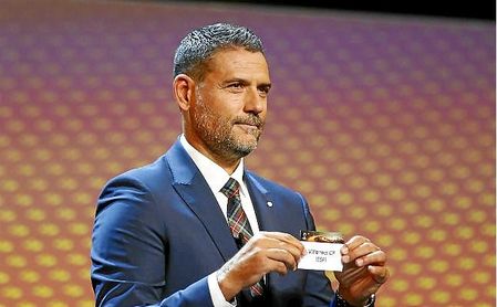 Andrés Palop durante un sorteo de la Europa League Andrés Palop durante un sorteo de la Europa League