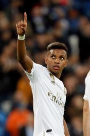 Lewandowski responde a Haaland; Rodrygo irrumpe con un triplete Lewandowski responde a Haaland; Rodrygo irrumpe con un triplete