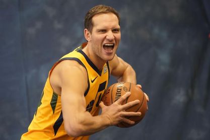 103-100. Un triple de Bogdanovic da la victoria a los Jazz 103-100. Un triple de Bogdanovic da la victoria a los Jazz