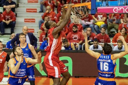 97-95. El UCAM se lleva en la prórroga un duelo de infarto 97-95. El UCAM se lleva en la prórroga un duelo de infarto