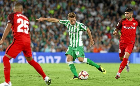 De vencer el Betis, el Sevilla se convertiría en el equipo al que más ha ganado Canales. De vencer el Betis, el Sevilla se convertiría en el equipo al que más ha ganado Canales.