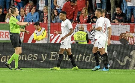 Koundé y Diego Carlos, dos estilos que se complementan. Koundé y Diego Carlos, dos estilos que se complementan.