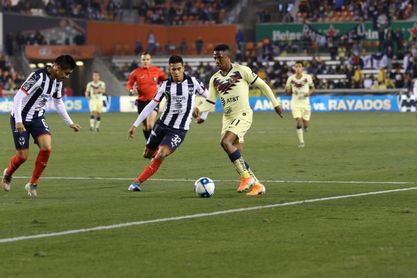 1-2. Los Rayados deciden triunfo con goles de Parra y Janssen 1-2. Los Rayados deciden triunfo con goles de Parra y Janssen