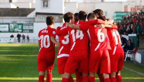 Sanluqueño 1-2 Sevilla Atlético: El filial asalta El Palmar Sanluqueño 1-2 Sevilla Atlético: El filial asalta El Palmar