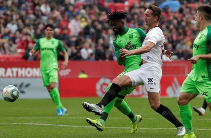 1-0. Sevilla se afianza arriba con un sufrido triunfo ante un Leganés que perdonó 1-0. Sevilla se afianza arriba con un sufrido triunfo ante un Leganés que perdonó