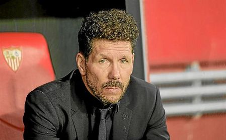 El 'Cholo' Simeone, en su visita al Ramón Sánchez-Pizjuán. El 'Cholo' Simeone, en su visita al Ramón Sánchez-Pizjuán.