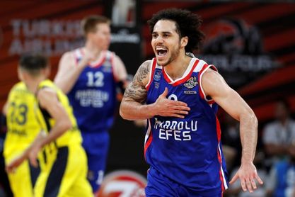 Shane Larkin (Anadolu Efes) es el mejor jugador (MVP) de noviembre Shane Larkin (Anadolu Efes) es el mejor jugador (MVP) de noviembre