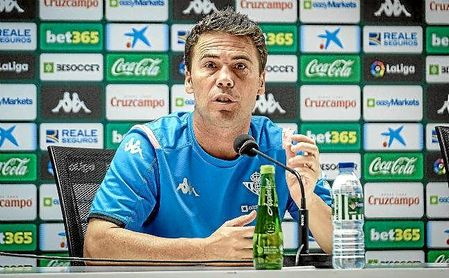 Rubi, en rueda de prensa. Rubi, en rueda de prensa.