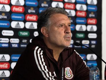 Martino solicita y dueños de clubes aceptan reducción gradual de extranjeros Martino solicita y dueños de clubes aceptan reducción gradual de extranjeros