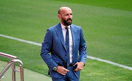 Monchi sigue de cerca la competición francesa en busca de nuevos fichajes. Monchi sigue de cerca la competición francesa en busca de nuevos fichajes.