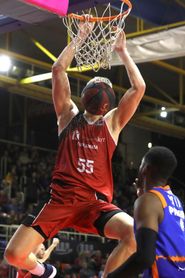 70-81. El Valencia reacciona tras el descanso en Fuenlabrada y aprieta por la Copa 70-81. El Valencia reacciona tras el descanso en Fuenlabrada y aprieta por la Copa