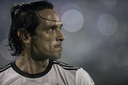 Garnero y Santa Cruz llevan al Olimpia al "tetracampeonato" Garnero y Santa Cruz llevan al Olimpia al "tetracampeonato"