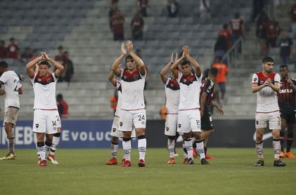 Newell's vence al Independiente en un partido adeudado de la Superliga Newell's vence al Independiente en un partido adeudado de la Superliga