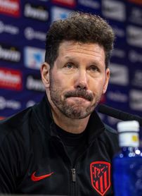 Simeone está "hablando" con Gil Marín y Berta de "lo que necesita el equipo" Simeone está "hablando" con Gil Marín y Berta de "lo que necesita el equipo"