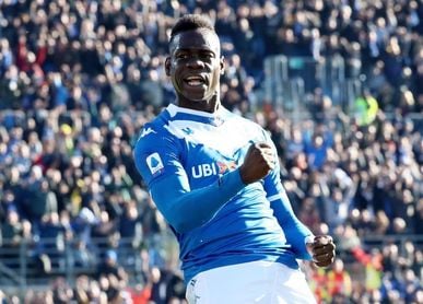 Balotelli, récord y racismo Balotelli, récord y racismo
