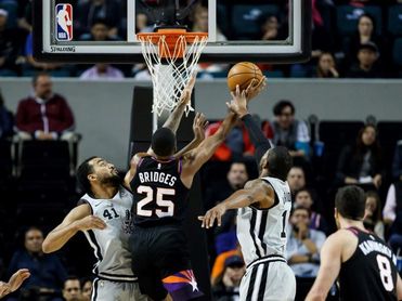 126-104. DeRozan y los triples de Spurs cortan la racha triunfal de Bucks 126-104. DeRozan y los triples de Spurs cortan la racha triunfal de Bucks