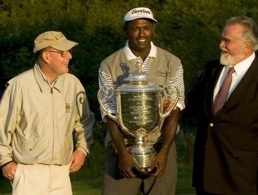 Muere el afamado diseñador de campos de golf Pete Dye Muere el afamado diseñador de campos de golf Pete Dye