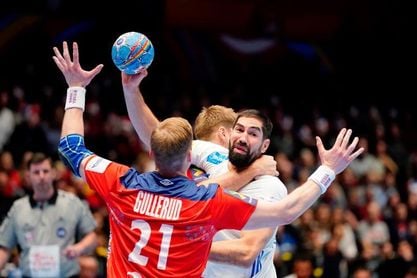 26-28. Francia se despide del campeonato 26-28. Francia se despide del campeonato