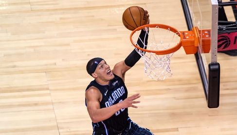 112-114. Gordon completa jugada de tres puntos y ganan los Magic a los KIngs 112-114. Gordon completa jugada de tres puntos y ganan los Magic a los KIngs