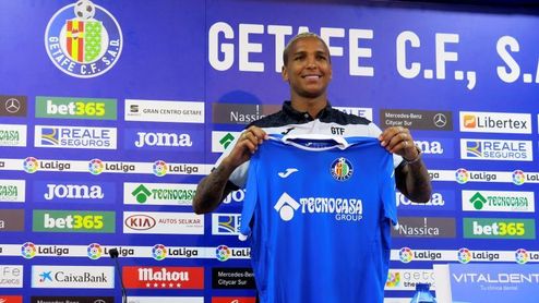 Deyverson declara “carinho eterno” ao Palmeiras, mas não fecha as portas para São Paulo e Corinthians