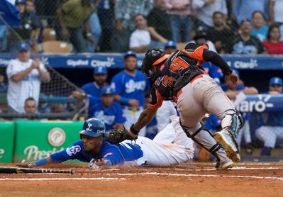 Los Toros empatan la serie final con un dramático jonrón de Candelario Los Toros empatan la serie final con un dramático jonrón de Candelario