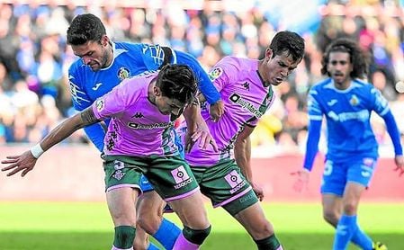 Bartra fue el jugador más destacado del Betis en Getafe. Bartra fue el jugador más destacado del Betis en Getafe.
