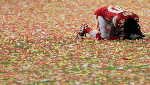 31-20. Mahomes y Williams lideran una remontada que deja campeones del Super Bowl a los Chiefs 31-20. Mahomes y Williams lideran una remontada que deja campeones del Super Bowl a los Chiefs