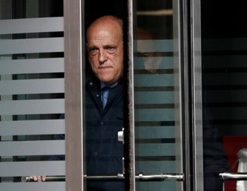 Dorna y laLiga firman un acuerdo contra la piratería audiovisual Dorna y laLiga firman un acuerdo contra la piratería audiovisual