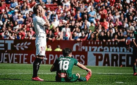 El Sevilla sólo pudo rescatar un punto insuficiente. El Sevilla sólo pudo rescatar un punto insuficiente.
