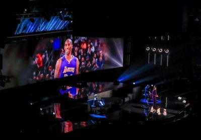Rinden homenaje a Bryant antes del inicio del Partido de las Estrellas de la NBA Rinden homenaje a Bryant antes del inicio del Partido de las Estrellas de la NBA