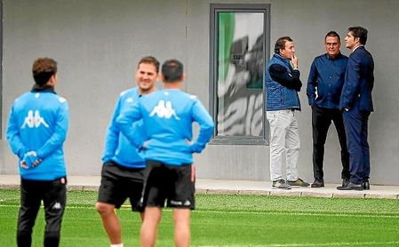 Respaldo público del Betis a Rubi y su cuerpo técnico. Respaldo público del Betis a Rubi y su cuerpo técnico.