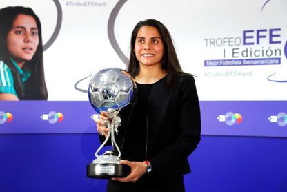 Kenti Robles: "La mayor recompensa es que mi familia esté orgullosa" Kenti Robles: "La mayor recompensa es que mi familia esté orgullosa"