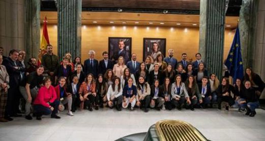 El primer Convenio Colectivo en la historia del fútbol femenino español fue presentado en el Congreso. El primer Convenio Colectivo en la historia del fútbol femenino español fue presentado en el Congreso.