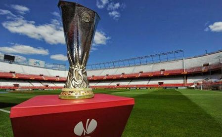 La UEFA estudia resolver la Europa League con una Final ...