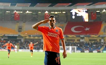 Irfan Can Kahveci es el líder del segundo clasificado de la liga turca.