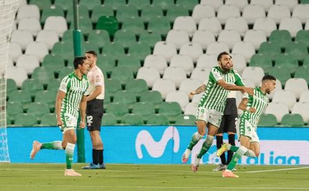 Al fin Bartra marcó un gol para ganar. Al fin Bartra marcó un gol para ganar.