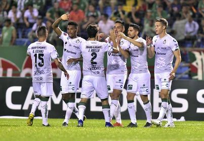 2-1. El uruguayo Rivero sentencia la victoria del Santos Laguna sobre Querétaro 2-1. El uruguayo Rivero sentencia la victoria del Santos Laguna sobre Querétaro